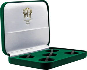 Футляр для набору із п`яти нейзильберових монет діаметром 35 мм