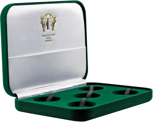 Футляр для набору із п`яти нейзильберових монет діаметром 35 мм