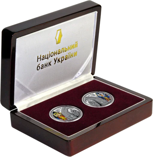 Набір із двох пам`ятних монет “Володимирський собор у м. Київ” у футлярі