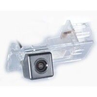 Камера заднього виду IL Trade 1402 Renault Modus (04-12), Clio IV (12-19), Fluence (09-17), Symbol II (08+), Captur I (13-19), Clio III (05-12), Duster I (10-18), Kangoo II (07-21), Megane III (09-15)