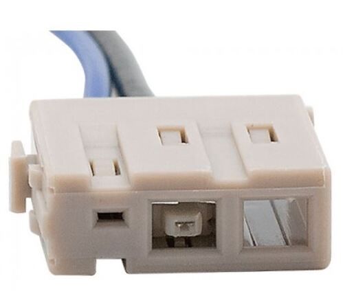 Антенний роз'єм штатної магнітоли Carav 13-103 Nissan