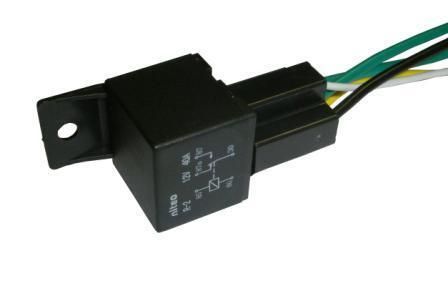 Реле с гнездом  Niteo 40A 12V