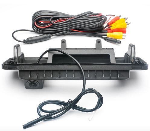 Камера заднього виду Prime-X TR-12W AHD/CVBS Mercedes C (W205) (14-21), CLA (C117) (13-19), CLS (W218/C218) (10-18)