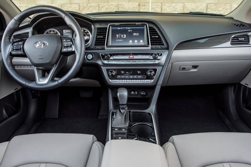 Штатна магнітола Baxster BMS-B1509-375 HYUNDAI Sonata 18-19