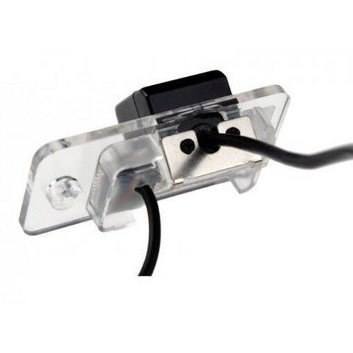 Камера заднего вида iDial CCD-0728 Audi A3 (8P) (03-12), A4 (B6) (00-04), A6 (C6) (04-11), A8 (D3) (02-09), Q7 (4L) (05-15)