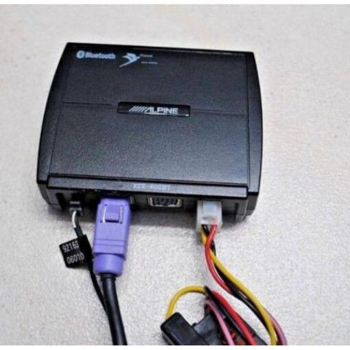 Гучний зв'язок Alpine KCE-400BT