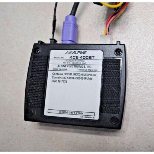 Гучний зв'язок Alpine KCE-400BT