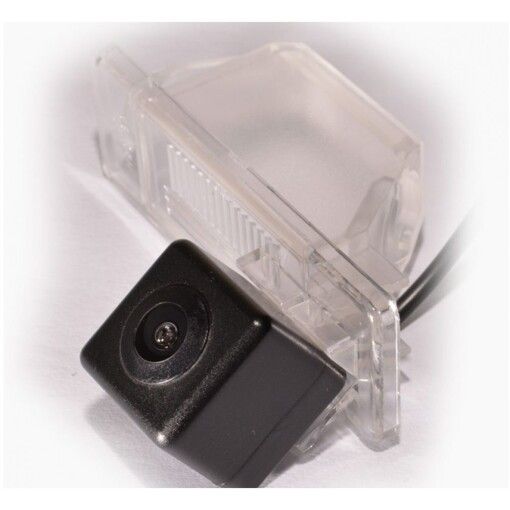 Камера заднего вида IL Trade 9563 NISSAN Juke (10-19), Note I (04-13), Note II (12-20), Patrol (Y62) (10-20), Primera (P12) (02-07), Qashqai (J10) (06-13), Qashqai (J11) (13-21), X-Trail (T31) (07-14), Pathfinder (R52) (12+), Pathfinder (R51) (05-14)