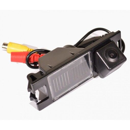 Камера заднего вида IL Trade 9842 HYUNDAI ix35 II (17+), ix35 I (10-17)