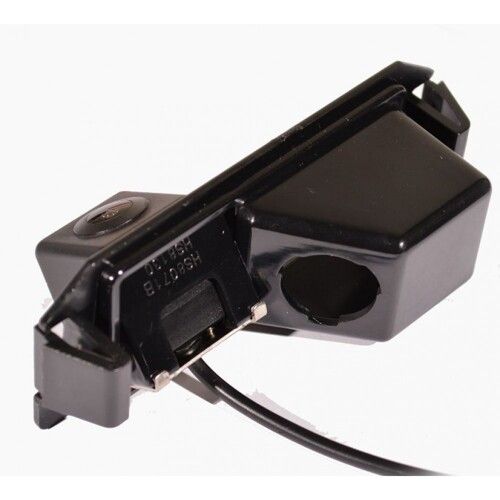 Камера заднего вида IL Trade 9821 HYUNDAI/KIA Rio IV (17+), i10 (BA) (13-19), i20 (PB) (08-14), i30 (FD) (07-11), Soul (AM) (08-13), Soul (PS) (13-18), Picanto II (11-20), Veloster I (11-18), i20 (GB/IB) (14-20), Genesis (BH) (08-12), Genesis (DH) (12-16)