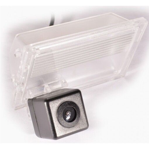 Камера заднього виду IL Trade 1374 Land Rover Discovery (LR3) (04-09), Discovery (LR4) (09-17), Freelander (L359) (06-14), Range Rover (L322) (02-12), Range Rover Vogue (LM) (02-13), Range Rover Sport (L320) (05-13)