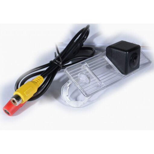 Камера заднего вида IL Trade 9534 Daewoo, Chevrolet Vida (12+), Epica (06-14), Lanos (00-03), Nubira (04-23), Cruze 2 (08-16), Lacetti (04-13), Captiva I (06-18), Orlando I (10-18), Tacoma II (04-15), Aveo (T200) (02-08), Aveo (T250) (05-11)