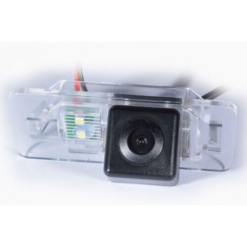 Камера заднего вида IL Trade 9543 BMW 5 (E60) 03-10, 5 (E61) 03-10, X5 (G05) (18+), X6 (G06) (19+), 5 (E39) (95-03), X1 (E84) (09-15), X1 (F48) (15-22), X3 (E83) (03-10), X5 (E53) (99-06), X5 (E70) (06-13)