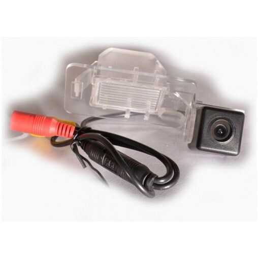 Камера заднего вида IL Trade 1394 Great Wall Hover (05-13)