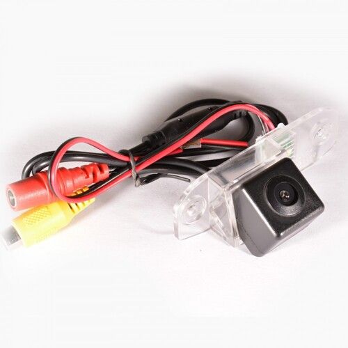 Камера заднего вида IL Trade 9598 VOLVO V50 (04-12), S40 II (04-12), XC90 I (02-14), XC90 II (15-22), S80 (AS) (06-16), XC60 (Y20) (08-17)