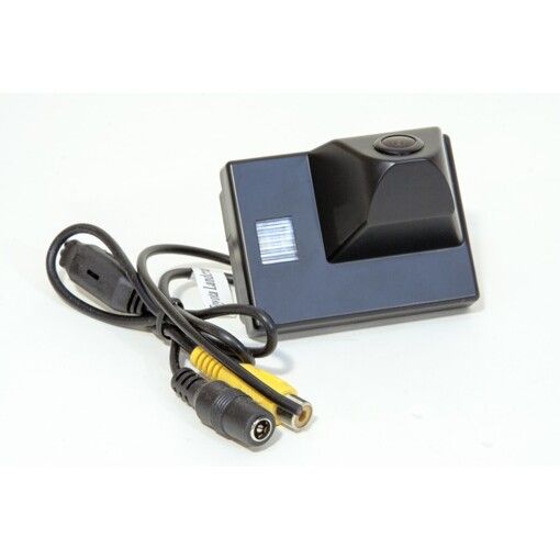 Камера заднего вида Globex CM103 CCD Toyota Land Cruiser 200