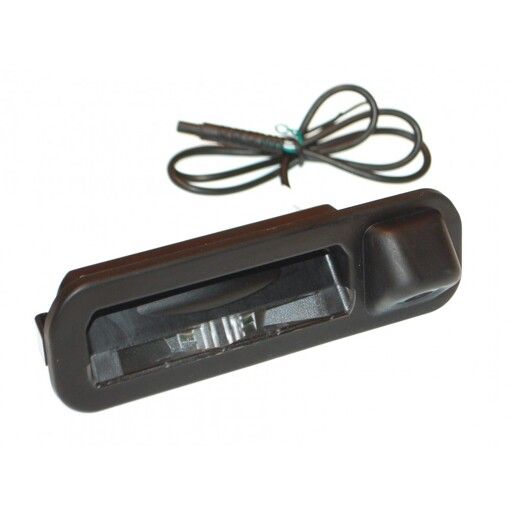 Камера в ручку багажника Baxster HQC-504 Ford Focus III (11-18)