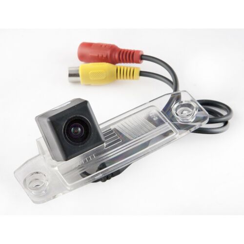 Камера заднего вида iDial CCD-157 Kia Opirus (03-10), Terracan (01-07), Carens II (06-12), Borrego (HM) (08-17), Sorento (XM) (09-14)