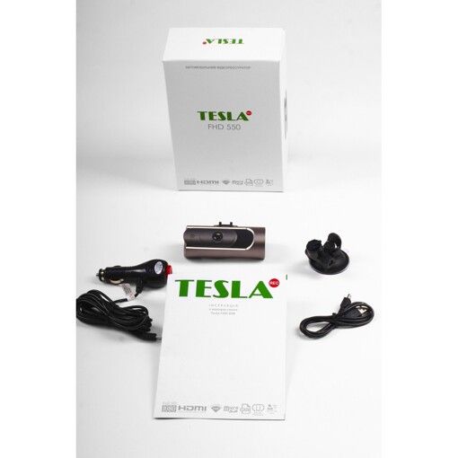 Відеореєстратор Tesla FHD 550
