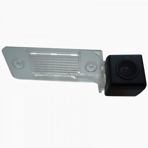 Камера заднього виду IL Trade 9523 VW Bora IV (98-05), Tiguan II (16+), Tiguan I (07-18), Touareg I (02-10)