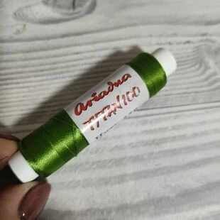 Нитка Ariadna Tytan 100 зелений/200 м (пальчик)