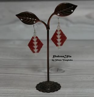 Сережки червоно-білі з японського бісеру