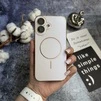 Матовий чохол MagSafe мінімалістичний дизайн захист і стиль Lume Case для iPhone 16 Gold - 1