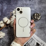 Матовий чохол MagSafe мінімалістичний дизайн захист і стиль Lume Case для iPhone 14 Plus White