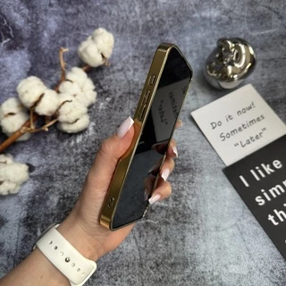 Матовий чохол MagSafe мінімалістичний дизайн захист і стиль Lume Case для iPhone 15 Pro Gold