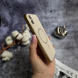 Матовий чохол MagSafe мінімалістичний дизайн захист і стиль Lume Case для iPhone 11 Gold