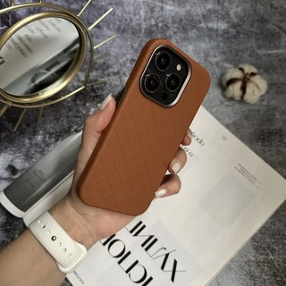 Чохол шкіряний Luxury leather case з магнітом MagSafe для iPhone 15 Pro Coffee