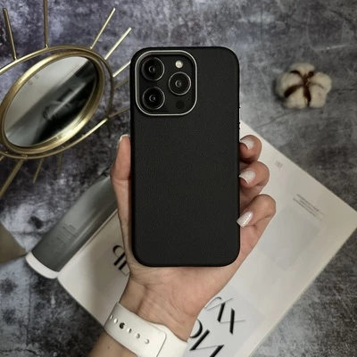 Чохол шкіряний Modern Leather з магнітом MagSafe для iPhone 15 Pro Black