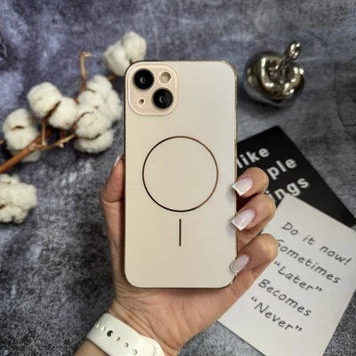 Матовий чохол MagSafe мінімалістичний дизайн захист і стиль Lume Case для iPhone 14 Plus Gold