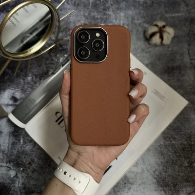 Чохол шкіряний Modern Leather з магнітом MagSafe для iPhone 14 Pro Coffee