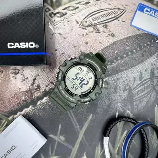 Чоловічий годинник Casio AE-1500WHX-3A