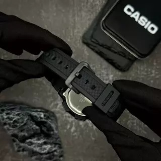 Чоловічий годинник Casio AE-1000W-1B