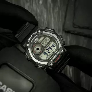 Чоловічий годинник Casio AE-1400WH-1A