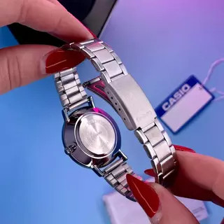 Жіночий годинник Casio LTP-VT01D-1B