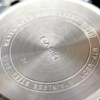 Чоловічий годинник Casio MTP-VD01D-1B