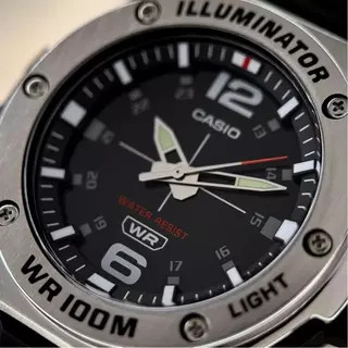 Чоловічий годинник Casio MWA-100H-1A