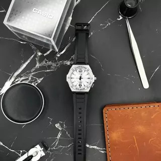 Чоловічий годинник Casio MWA-100H-7A