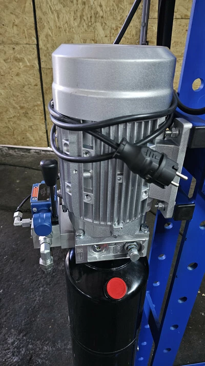 Електрогідравлічний прес 5 тон Хід штоку 250мм Швидкість опускання 20мм/сек Гідравлічний прес