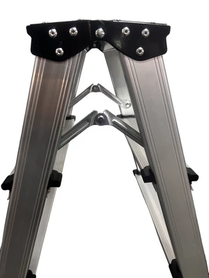 Стремянка 4сх. верх.сх. 0,78м, двостороння