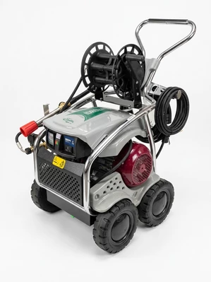 Мийка в/т Traktor  380В, 15л/хв, 200бар, шланг 10м