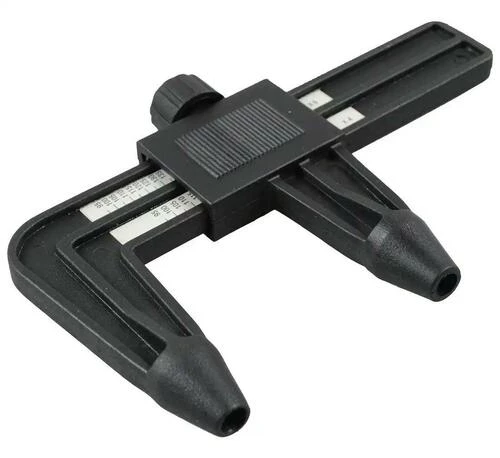 Інструмент для вимірювання відстані між болтами REDATS